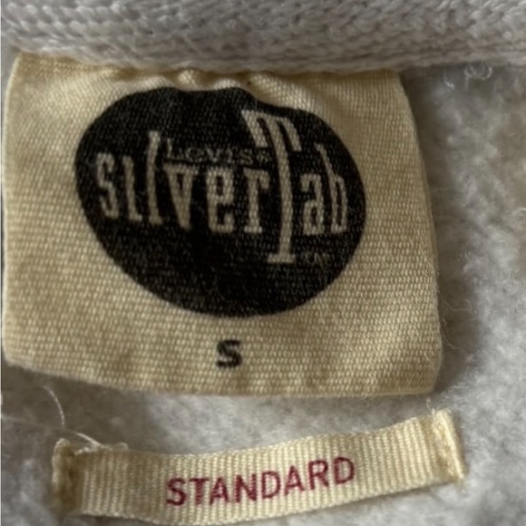 Levi’s SilverTab White Crewneck Sweatshirt - Picture 2 of 9